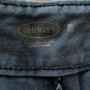 Old navy shorts size 36
